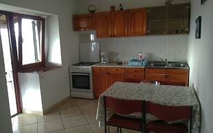 Bright and Modern: Fully Furnished Krk Apartments With Private Parking