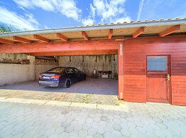 Elegant and Vibrant Apartment With Terrace and Sea View