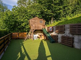 Green Area Villa Fuzine