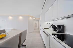 Turquoise Waves Direct View