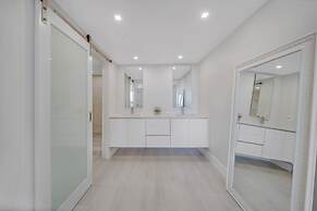 Turquoise Waves Direct View