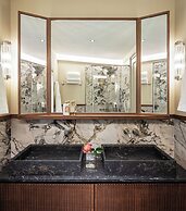 This Time Tomorrow in Florence