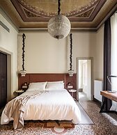 This Time Tomorrow in Florence