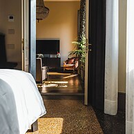 This Time Tomorrow in Florence