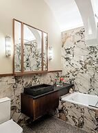 This Time Tomorrow in Florence