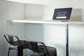 Côté Lac Hostel
