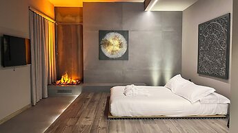 Agarthi Suites