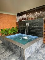 Tira Beach Resort
