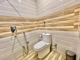 Hotel Janaki - near Ghats & Temples