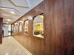 Hotel Janaki - near Ghats & Temples