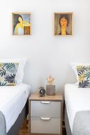 Sea City and Mountain View Apartment