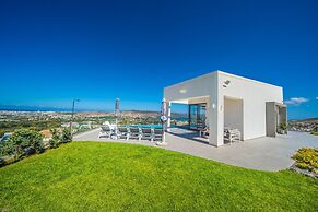 Villa Con Vista- Heated Pool 4 bdr Sleeps 8