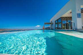 Villa Con Vista- Heated Pool 4 bdr Sleeps 8