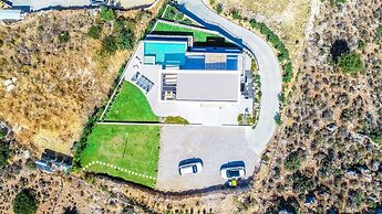 Villa Con Vista- Heated Pool 4 bdr Sleeps 8