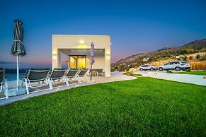 Villa Con Vista- Heated Pool 4 bdr Sleeps 8