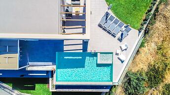 Villa Con Vista- Heated Pool 4 bdr Sleeps 8