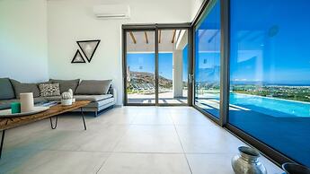 Villa Con Vista- Heated Pool 4 bdr Sleeps 8