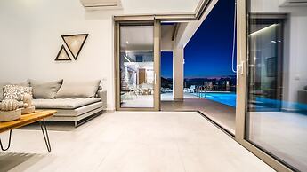 Villa Con Vista- Heated Pool 4 bdr Sleeps 8