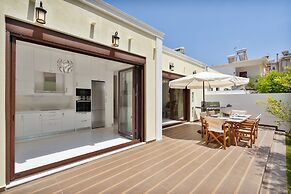 Chania Boutique Villa - Steps From the Beach
