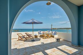 Beach House Kalamaki Steps Away From the Beach