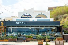 Beach House Kalamaki Steps Away From the Beach