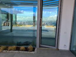 Ici - you are Here - Breathtaking View