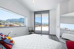 Ici - you are Here - Breathtaking View