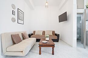 Elie s House Next to the Beach