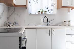 Elie s House Next to the Beach