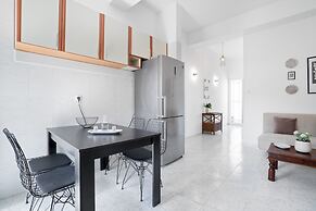 Elie s House Next to the Beach