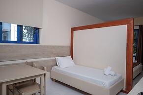 Triantafillas Suites