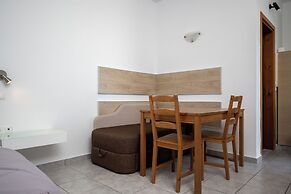 Triantafillas Suites