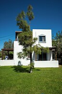 Triantafillas Suites