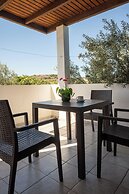 Triantafillas Suites