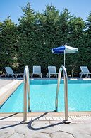 Triantafillas Suites