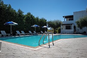 Triantafillas Suites