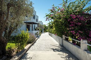 Triantafillas Suites