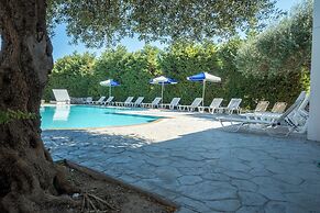 Triantafillas Suites