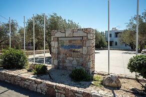 Triantafillas Suites