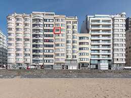 Apartment on the Dike in Ostend Center