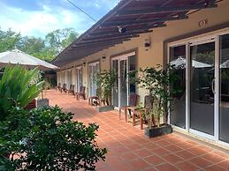 Hello Kampot Resort
