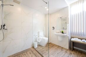 C4 Retreats by Georges Boutique Living