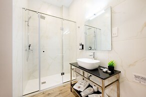 C4 Retreats by Georges Boutique Living