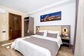 C4 Retreats by Georges Boutique Living