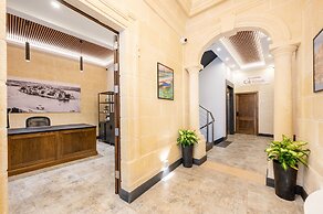 C4 Retreats by Georges Boutique Living