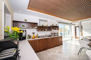 C4 Retreats by Georges Boutique Living