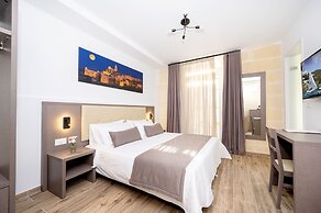 C4 Retreats by Georges Boutique Living