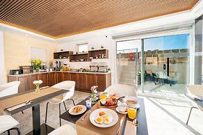 C4 Retreats by Georges Boutique Living