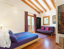 Nice Villa Near Golf of Pollensa