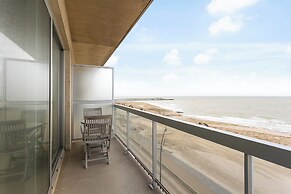 Seafront Apartment in Blankenberge